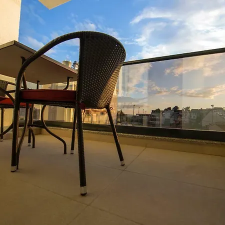 Apartment's Tea & Nevio Apartamento Split