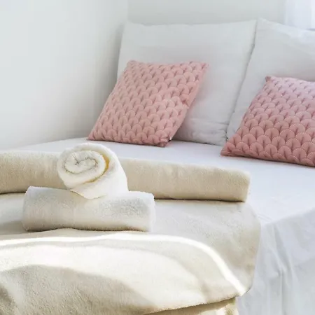 Apartment's Tea & Nevio *