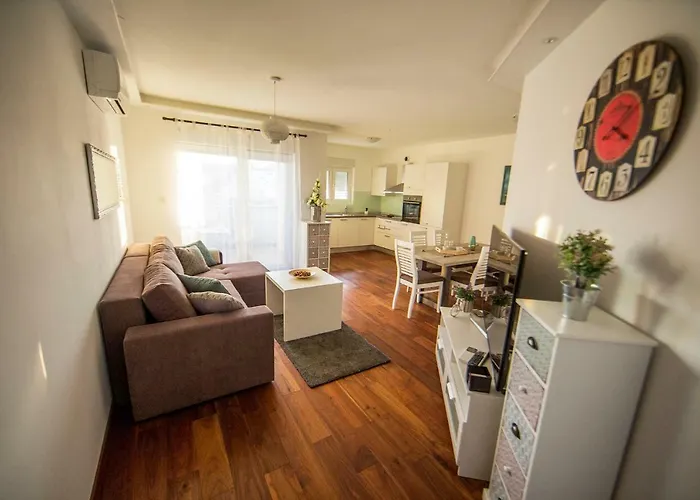 Apartment's Tea & Nevio Split