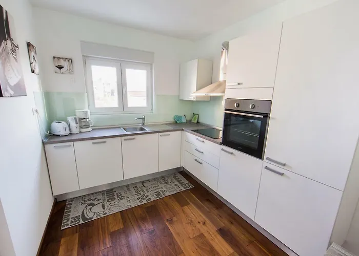 Apartment's Tea & Nevio דירה *